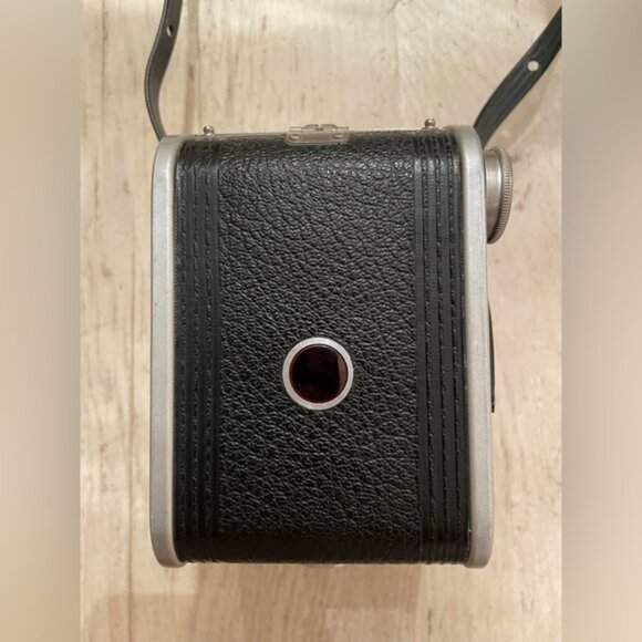 Vintage Kodak Duaflex Camera w/ Strap - Picture 3 of 10